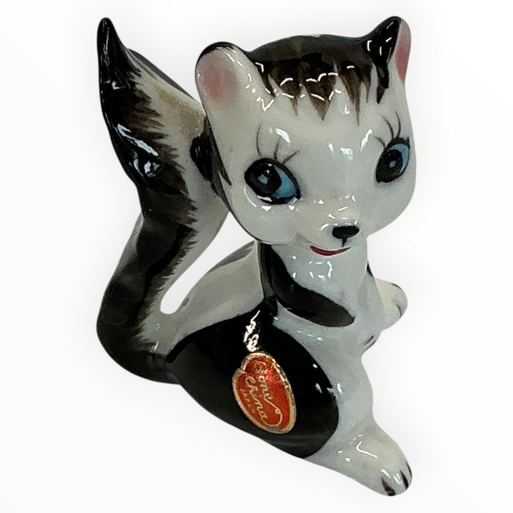 Bone China Skunk Anthropomorphic Figurine Eyelash Japan MCM Kitsch Hand Painted